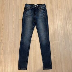 KanCan Curvy High Rise Skinny Jeans Size 5‎
